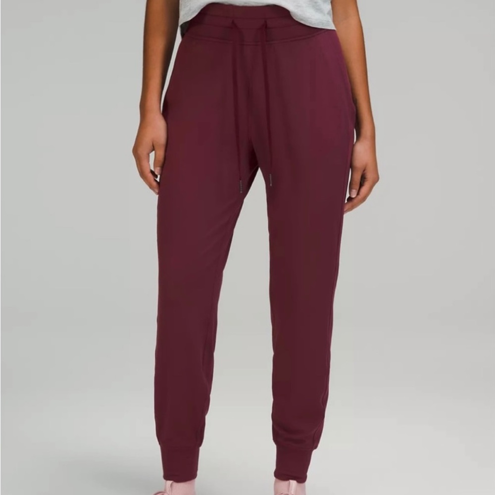 LULULEMON Ready To Relu Jogger